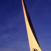 Monument Els Pilons d'Antoni Rosselló Til - Acantilats
